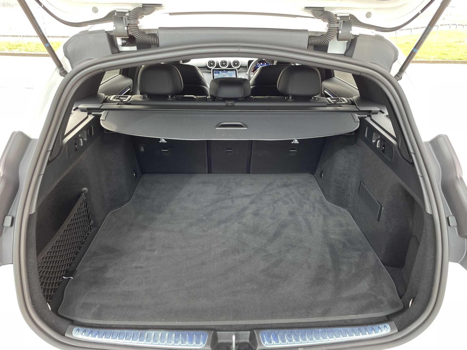 Used Mercedes-Benz C Class 2025 for sale - 77994103: Photo 9