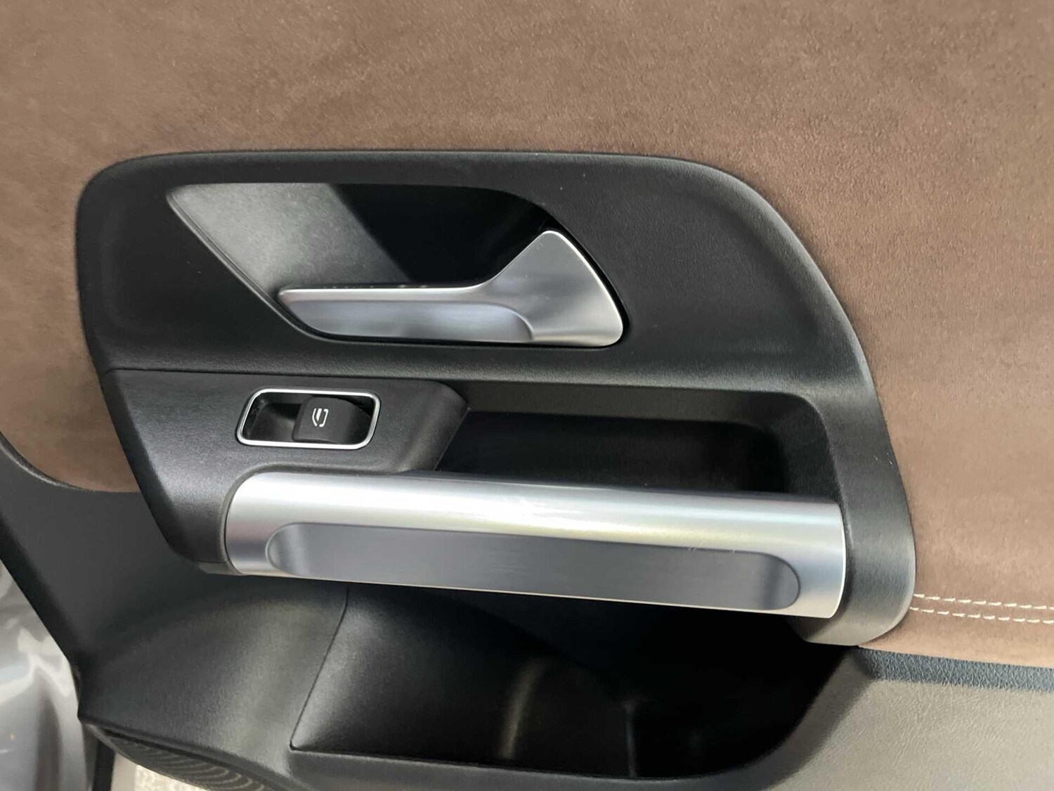 Used Mercedes-Benz GLB 2025 for sale - 77599912: Photo 12