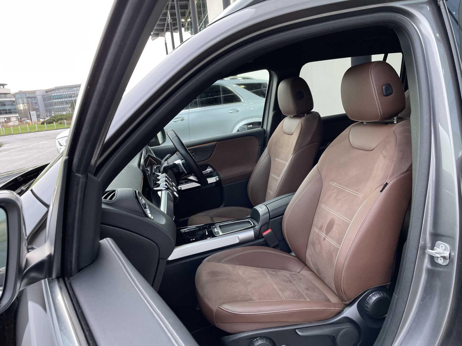 Used Mercedes-Benz GLB 2025 for sale - 77599912: Photo 30