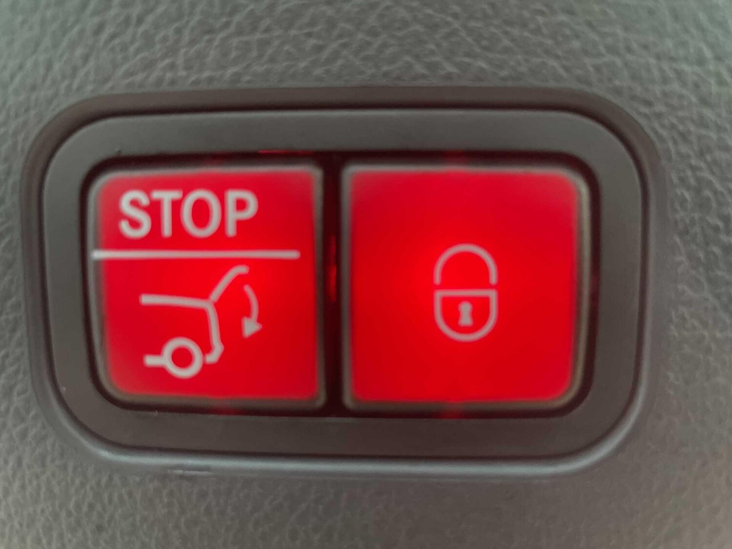 Used Mercedes-Benz GLC 2025 for sale - 77599875: Photo 11