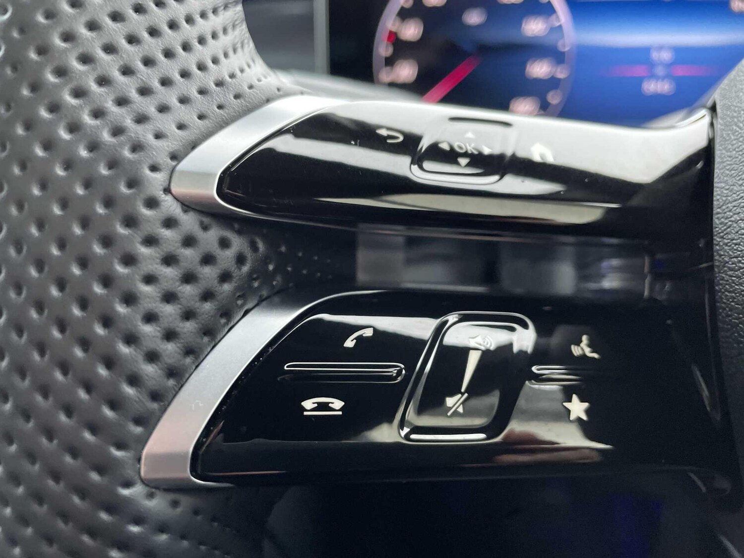 Used Mercedes-Benz GLC 2025 for sale - 77599875: Photo 19