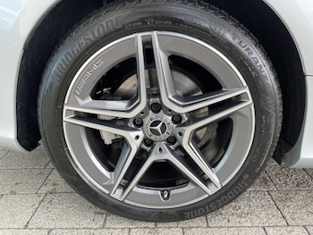 Used Mercedes-Benz C Class 2019 for sale - 78573813: Photo