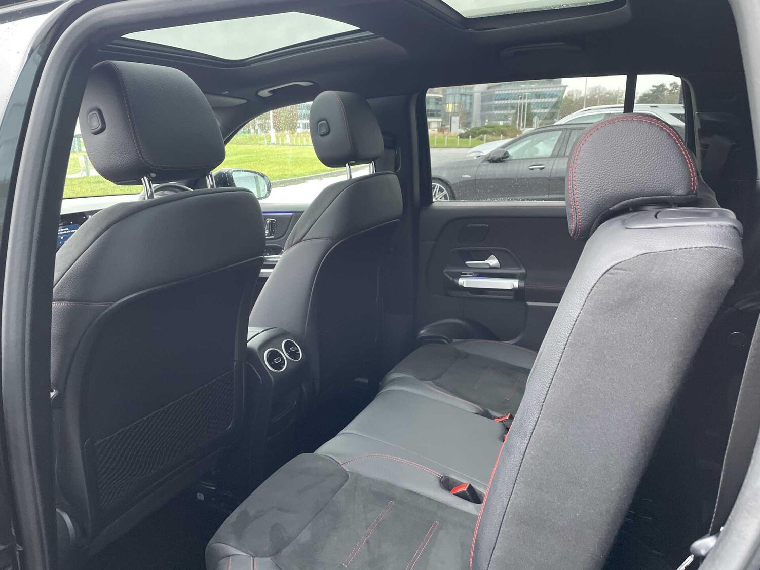 Used Mercedes-Benz GLB 2025 for sale - 77599920: Photo 34