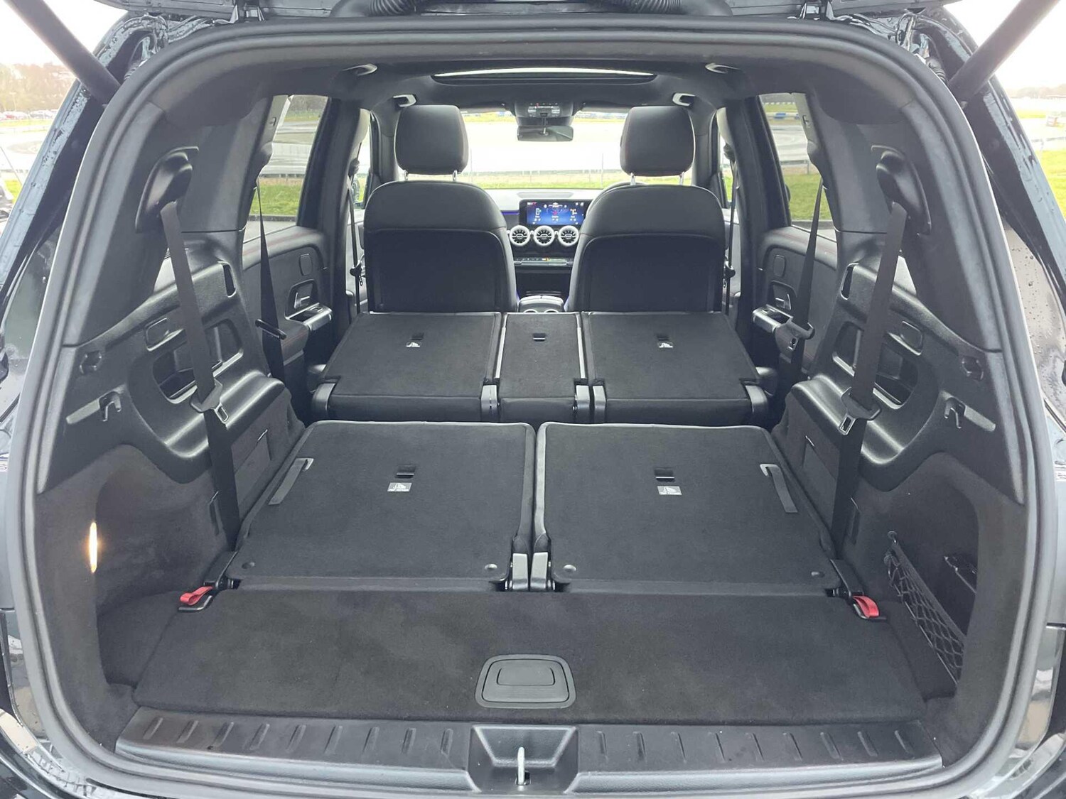 Used Mercedes-Benz GLB 2025 for sale - 77599920: Photo 36