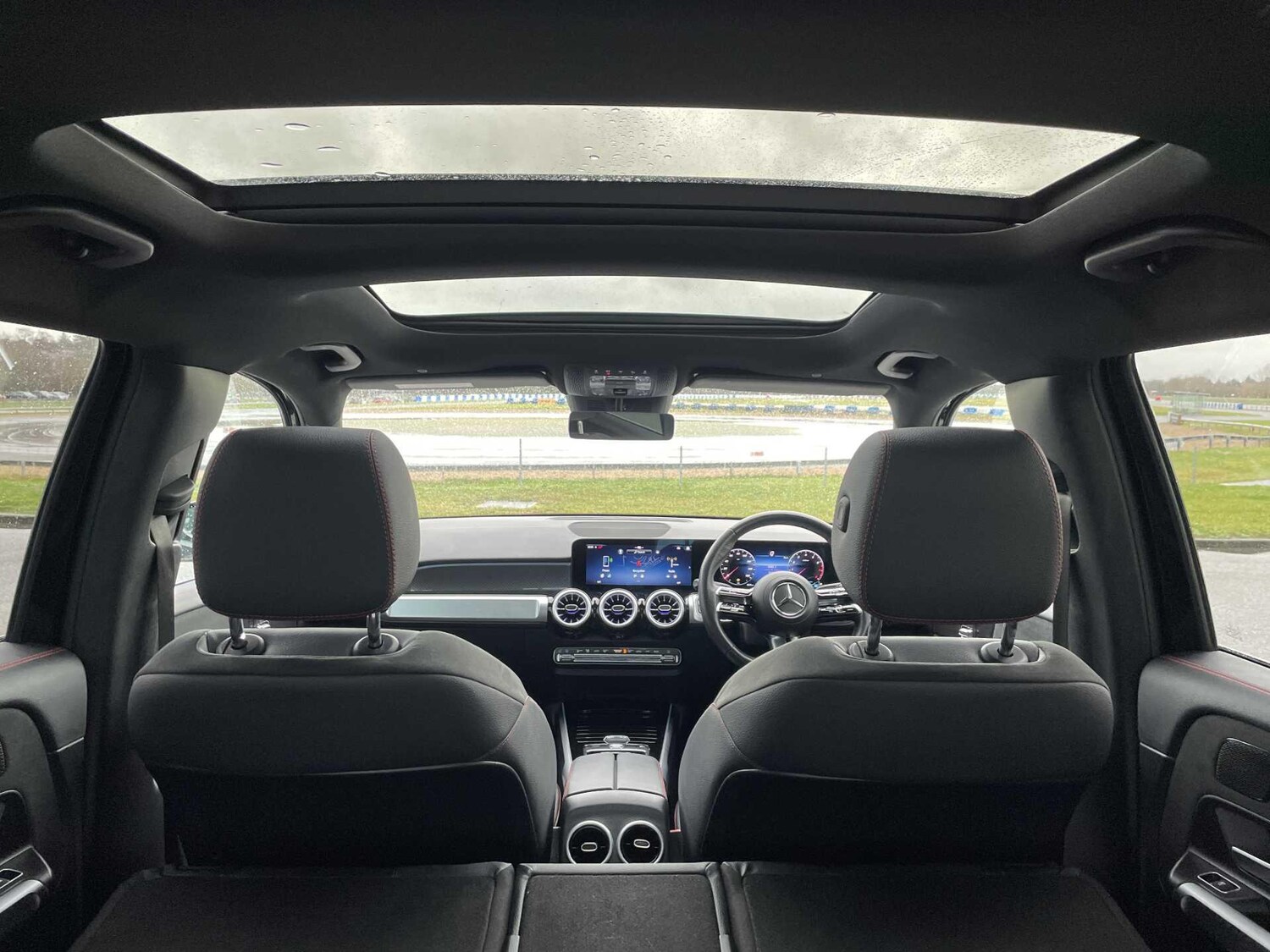 Used Mercedes-Benz GLB 2025 for sale - 77599920: Photo 37