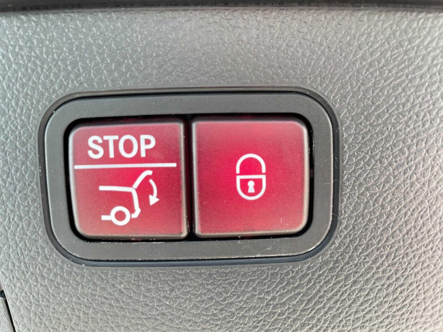 Used Mercedes-Benz GLC 2022 for sale - 78034392: Photo 11