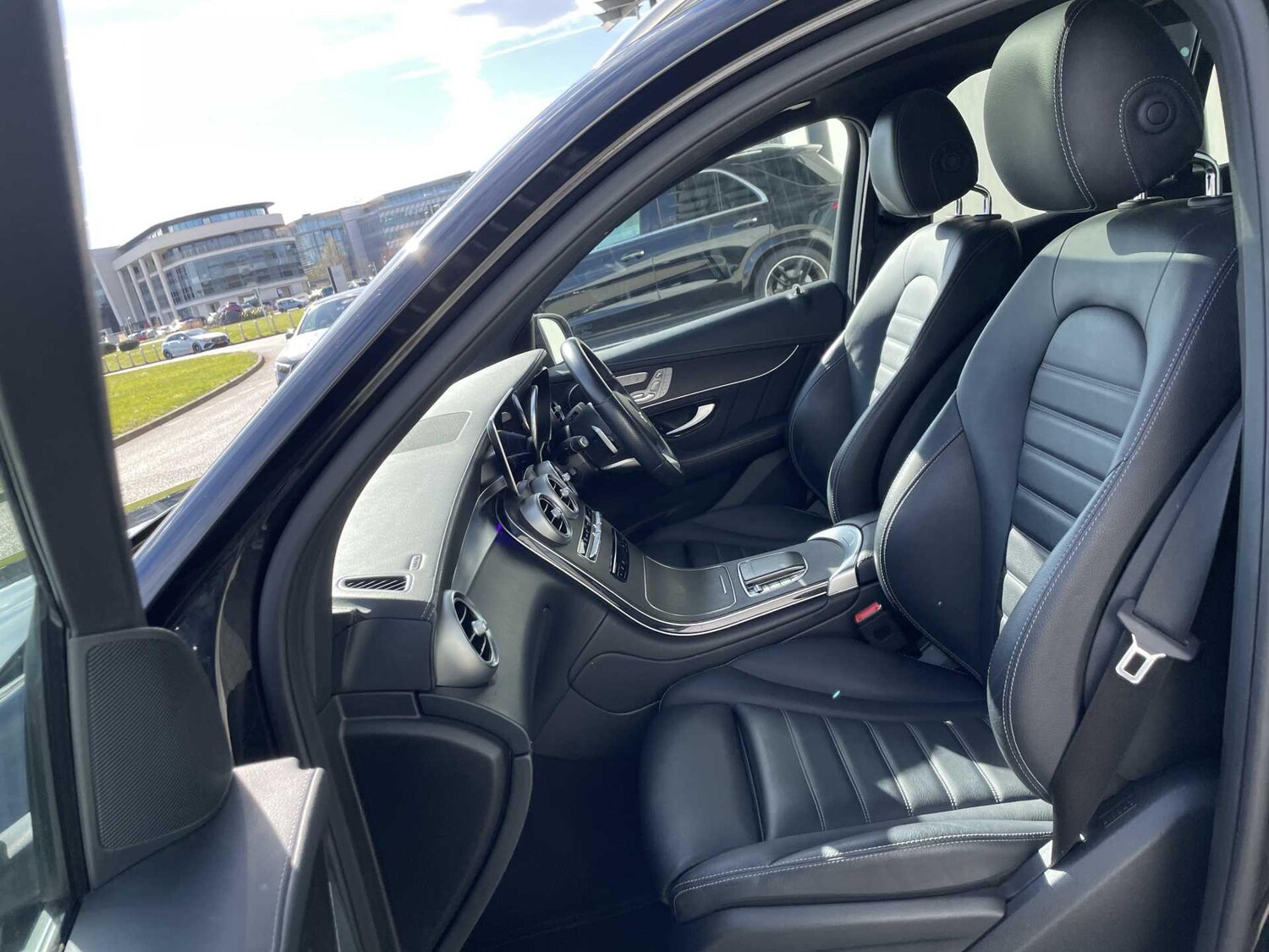 Used Mercedes-Benz GLC 2022 for sale - 78034392: Photo 32