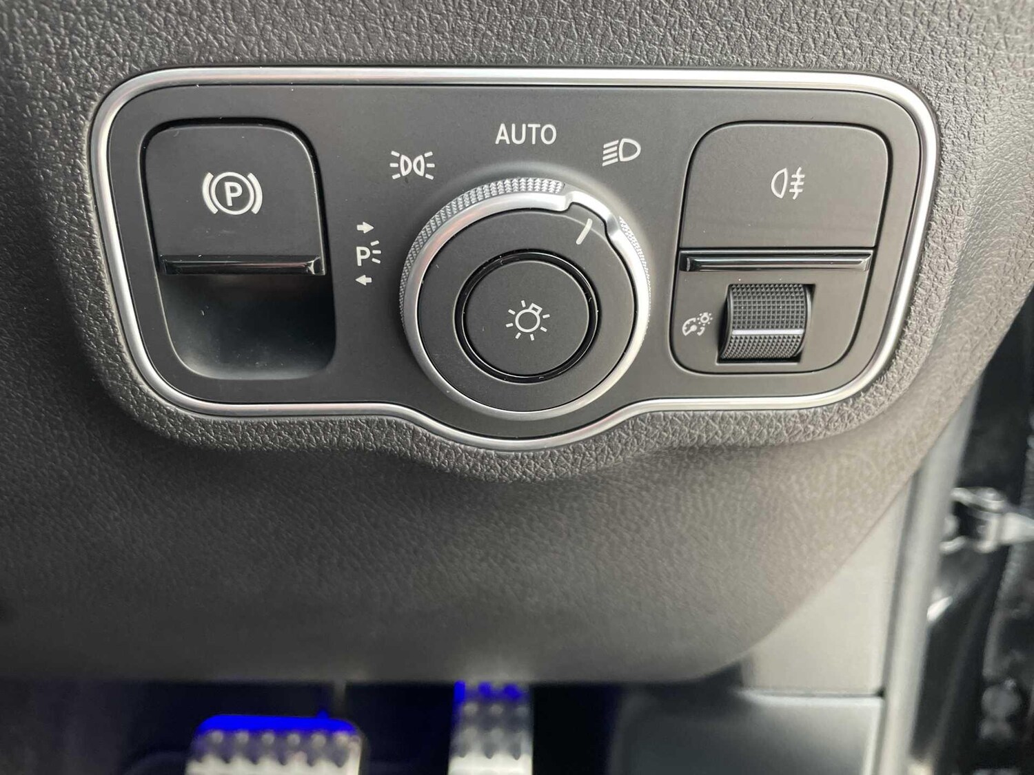 Used Mercedes-Benz GLB for sale - 77939561: Photo 16