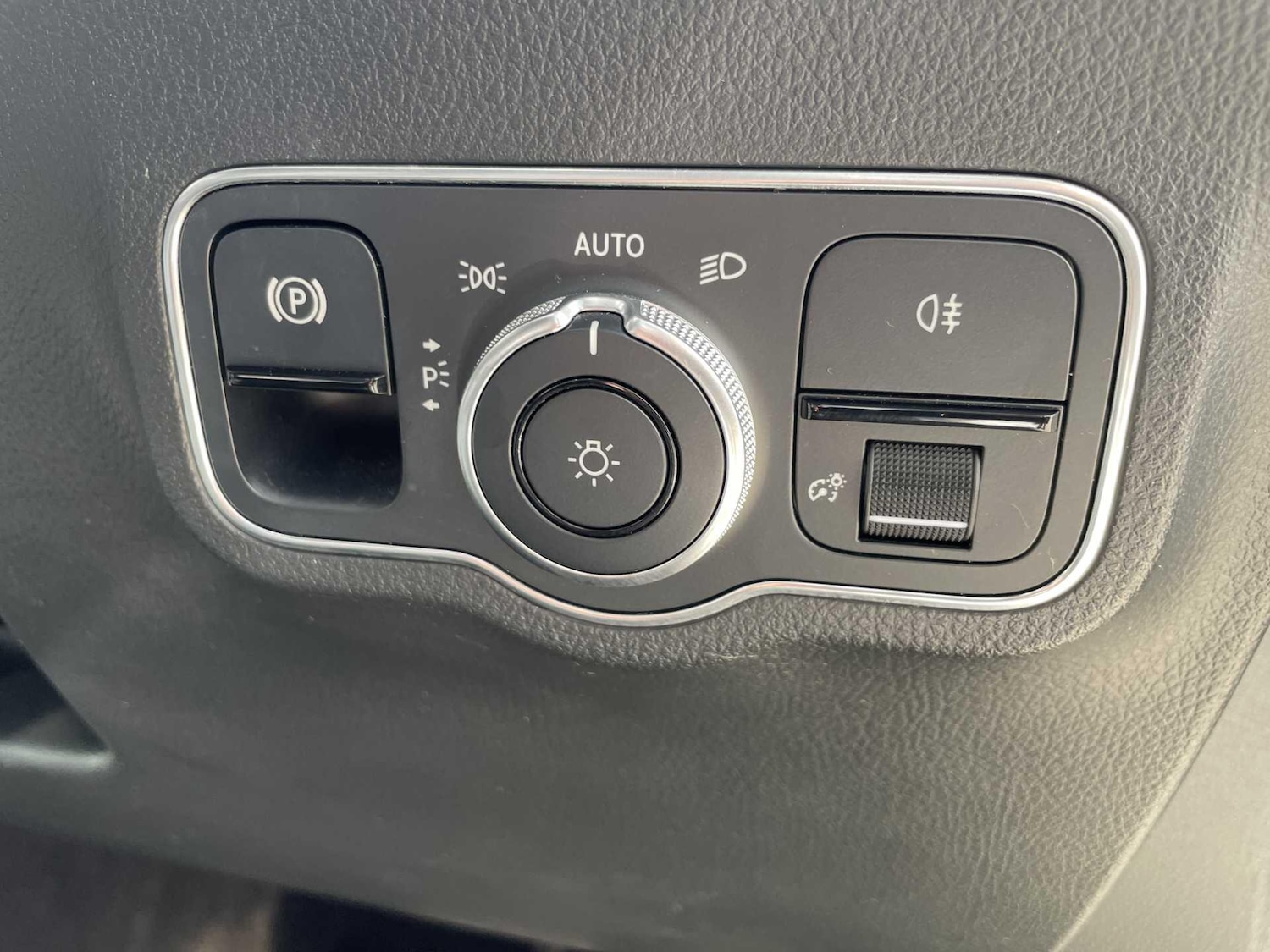 Used Mercedes-Benz EQA 2022 for sale - 78185079: Photo 16