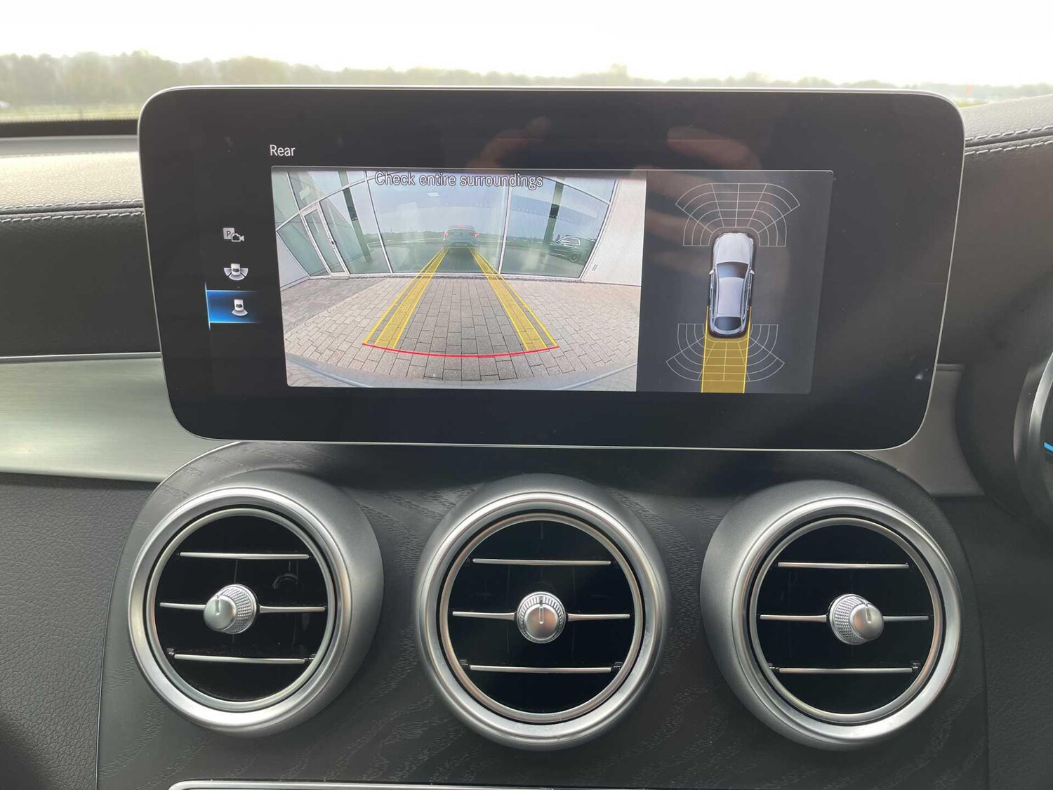 Used Mercedes-Benz GLC 2023 for sale - 77993241: Photo 23