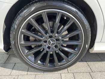 Used Mercedes-Benz C Class 2019 for sale - 77854061: Photo