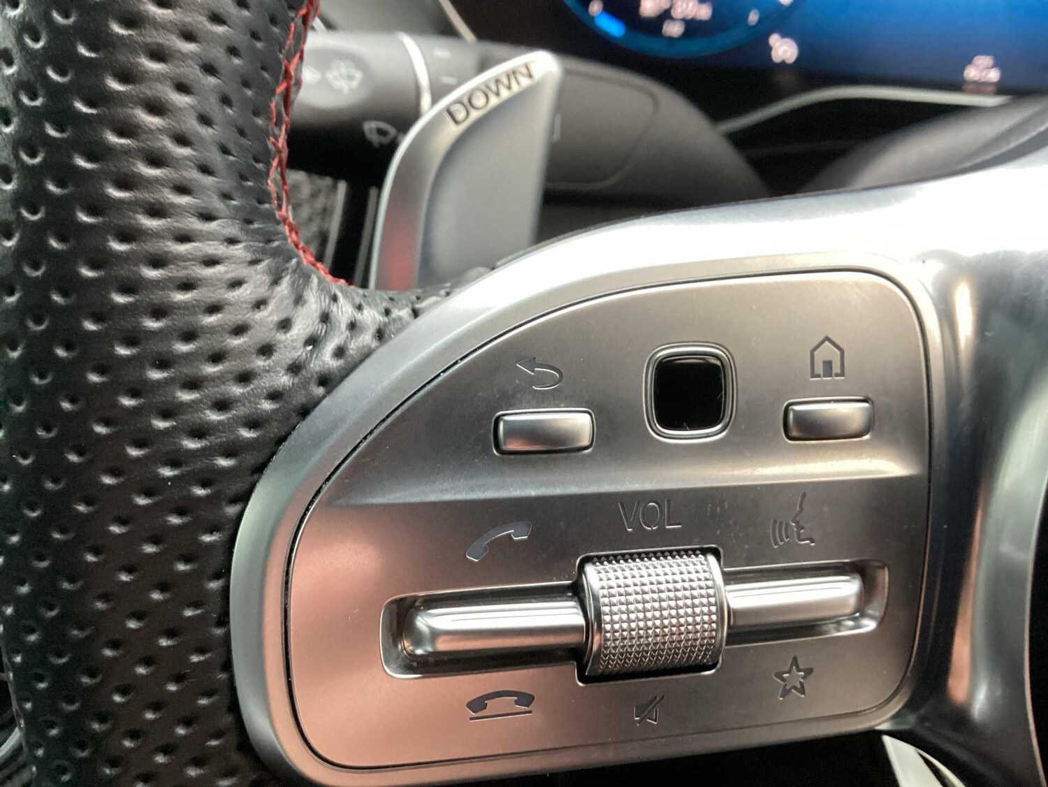 Used Mercedes-Benz C Class 2023 for sale - 77599881: Photo 18