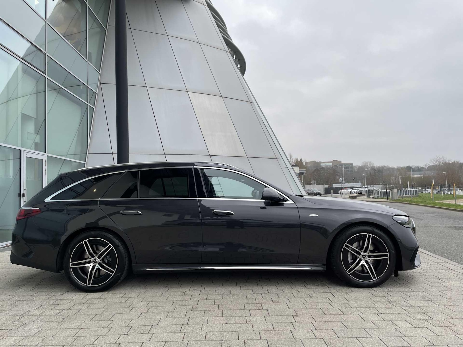 Used Mercedes-Benz E Class 2025 for sale - 77599922: Photo 2