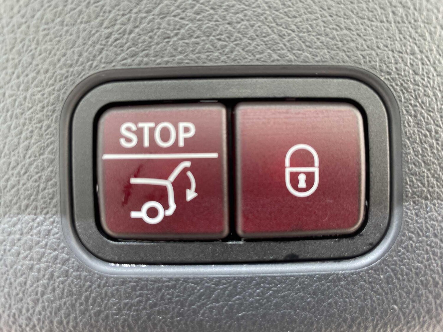 Used Mercedes-Benz GLC 2025 for sale - 78034053: Photo 11