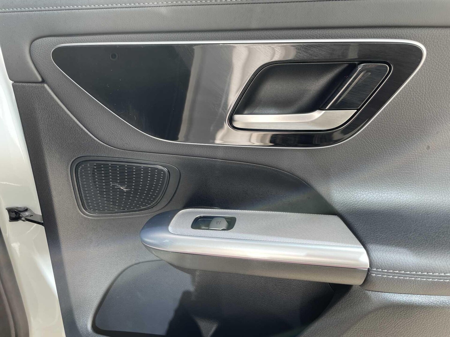 Used Mercedes-Benz GLC 2025 for sale - 78034053: Photo 12