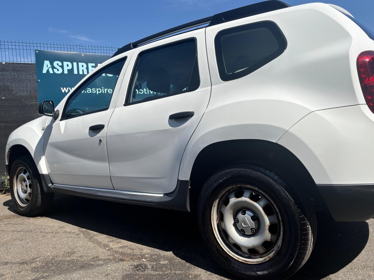 Used Dacia Duster 2014 for sale - 76381221: Photo 10