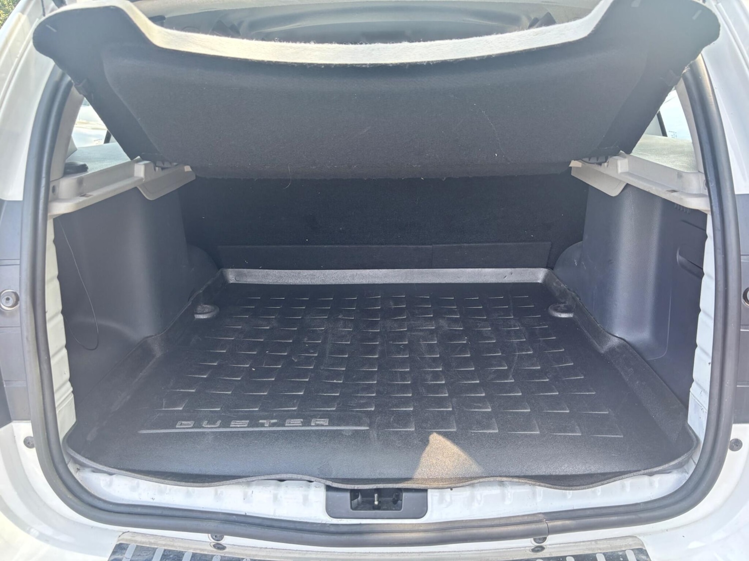 Used Dacia Duster 2014 for sale - 76381221: Photo 27