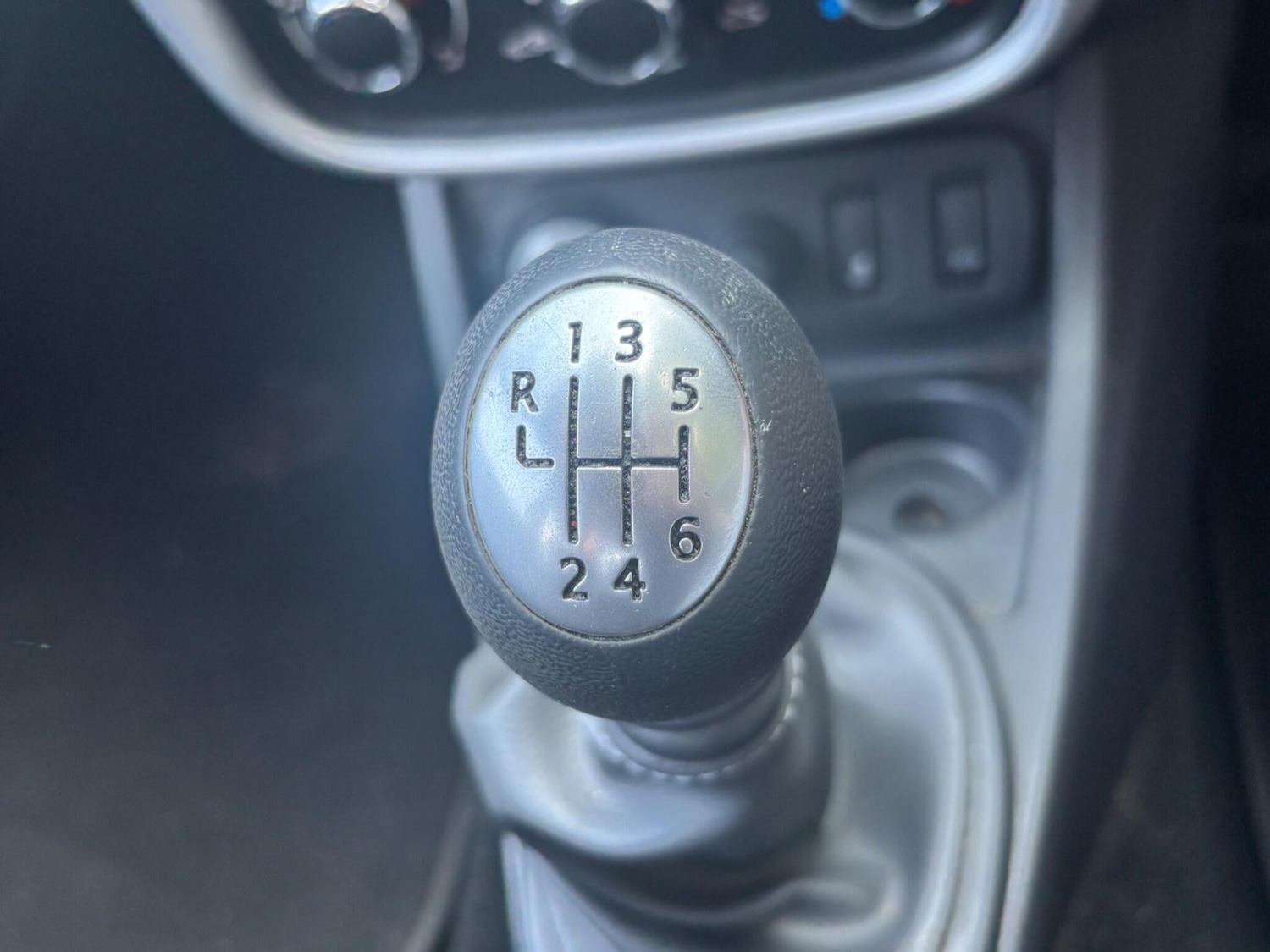 Used Dacia Duster 2014 for sale - 76381221: Photo 33