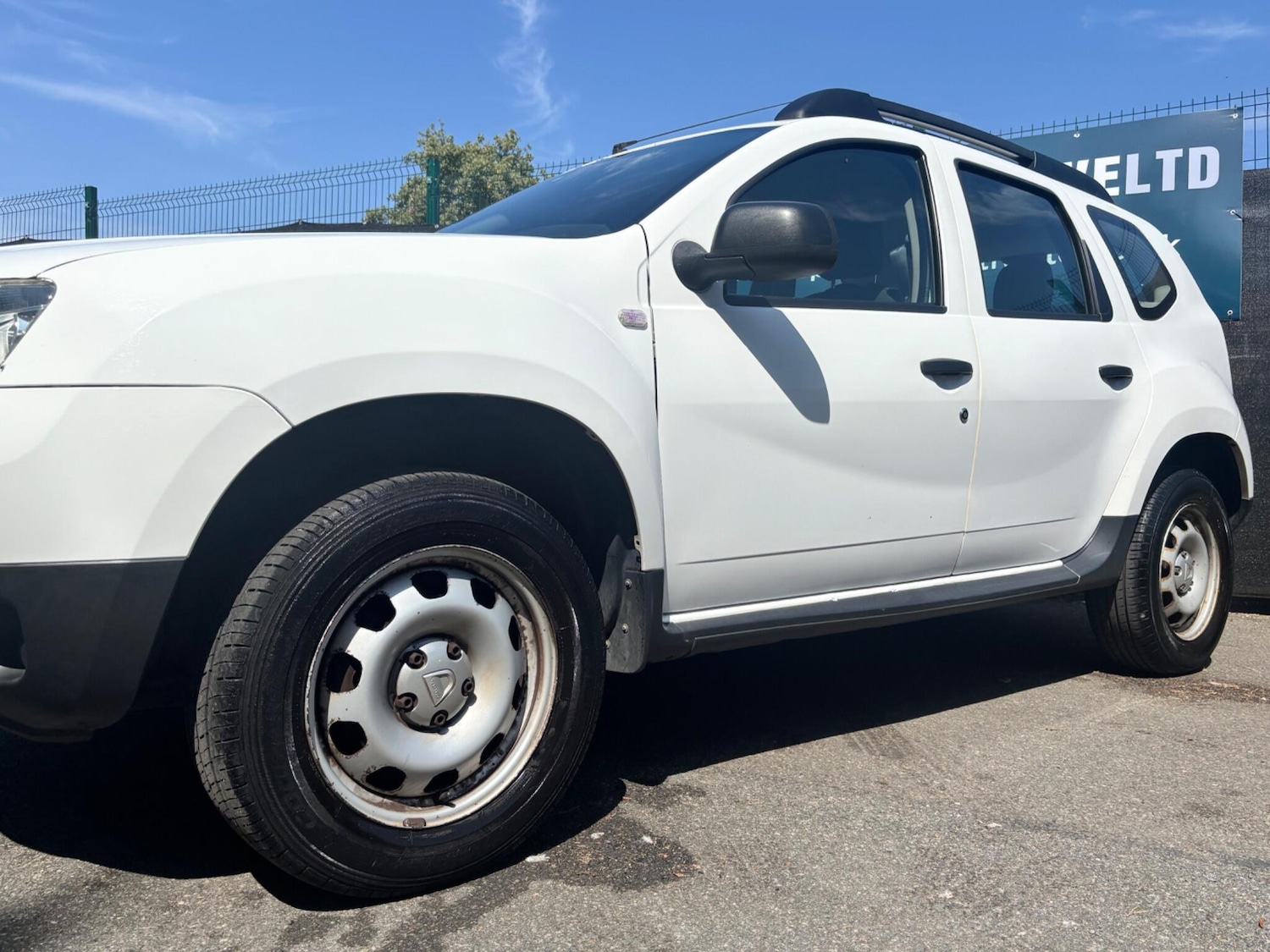 Used Dacia Duster 2014 for sale - 76381221: Photo 8