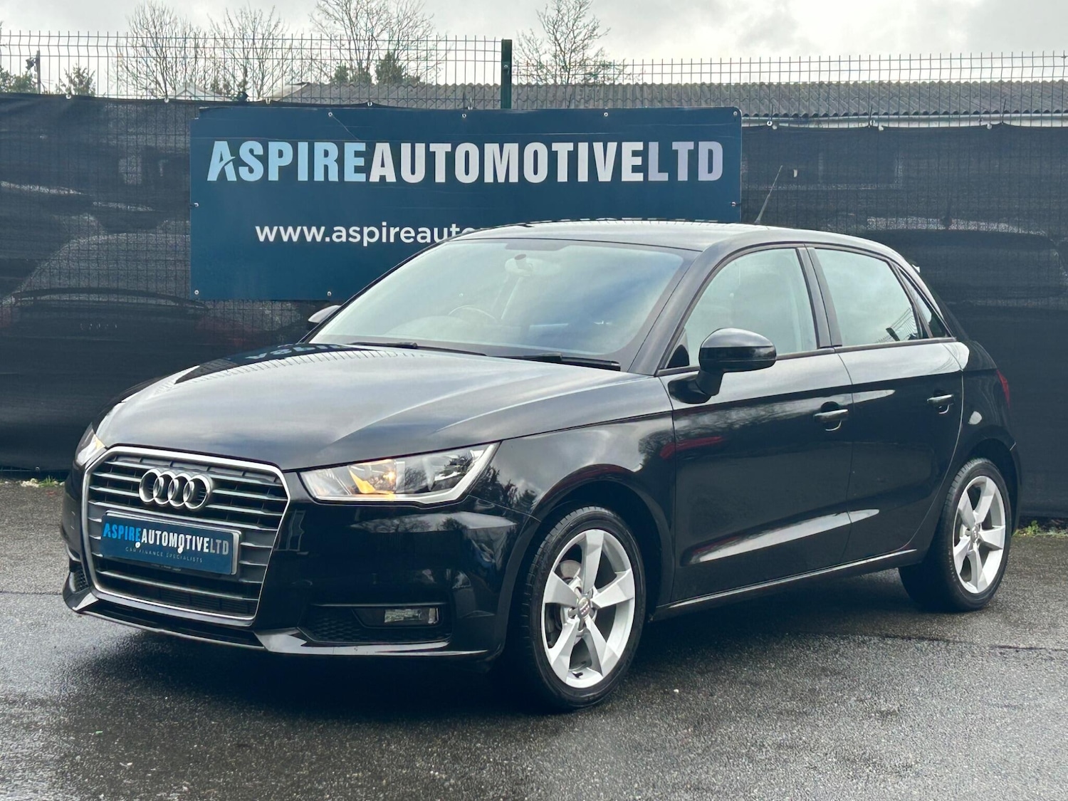 Used Audi A1 2018 for sale - 77537855: Photo 3