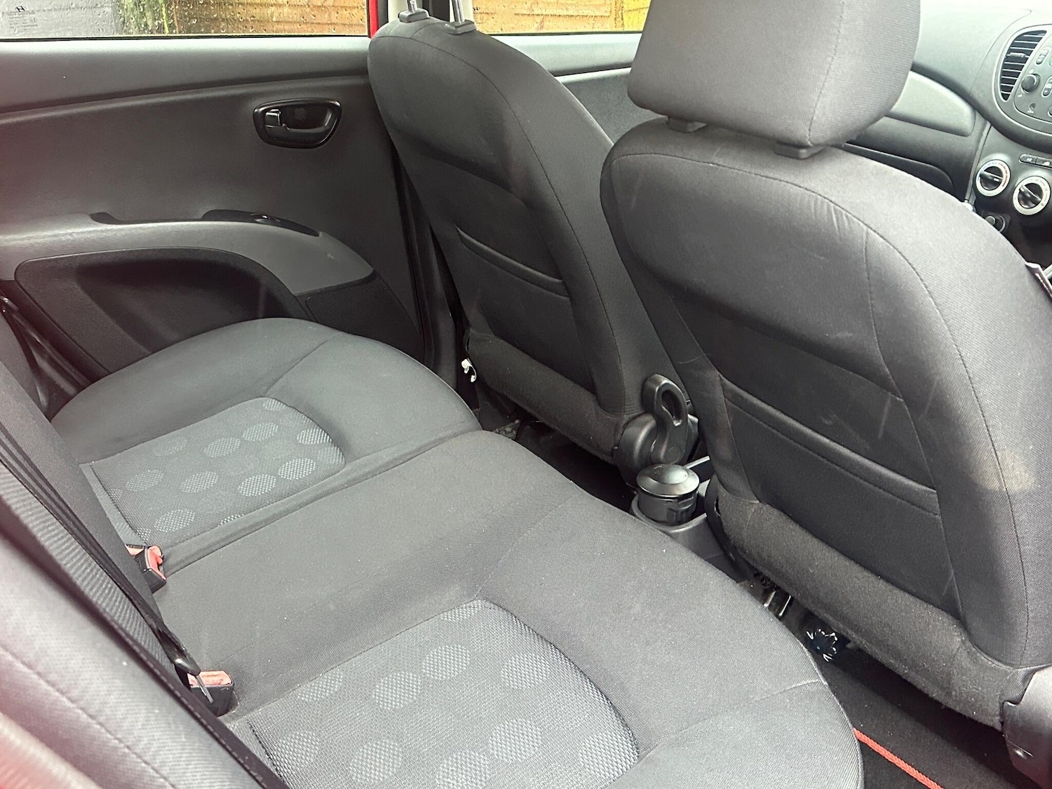 Used Hyundai i10 2010 for sale - 77142945: Photo 11