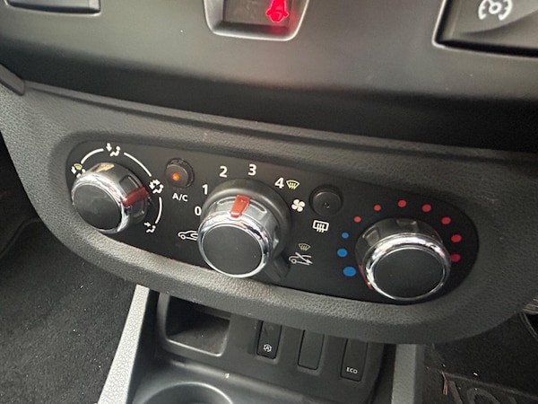 Used Dacia Duster 2016 for sale - 76239439: Photo 25
