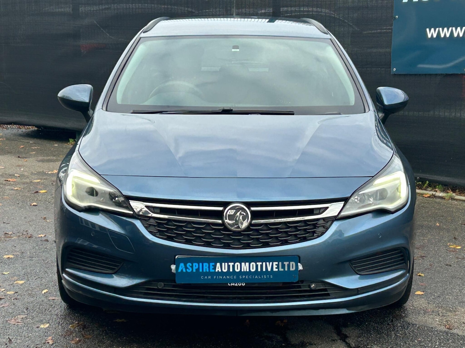 Used Vauxhall Astra 2017 for sale - 76765611: Photo 2