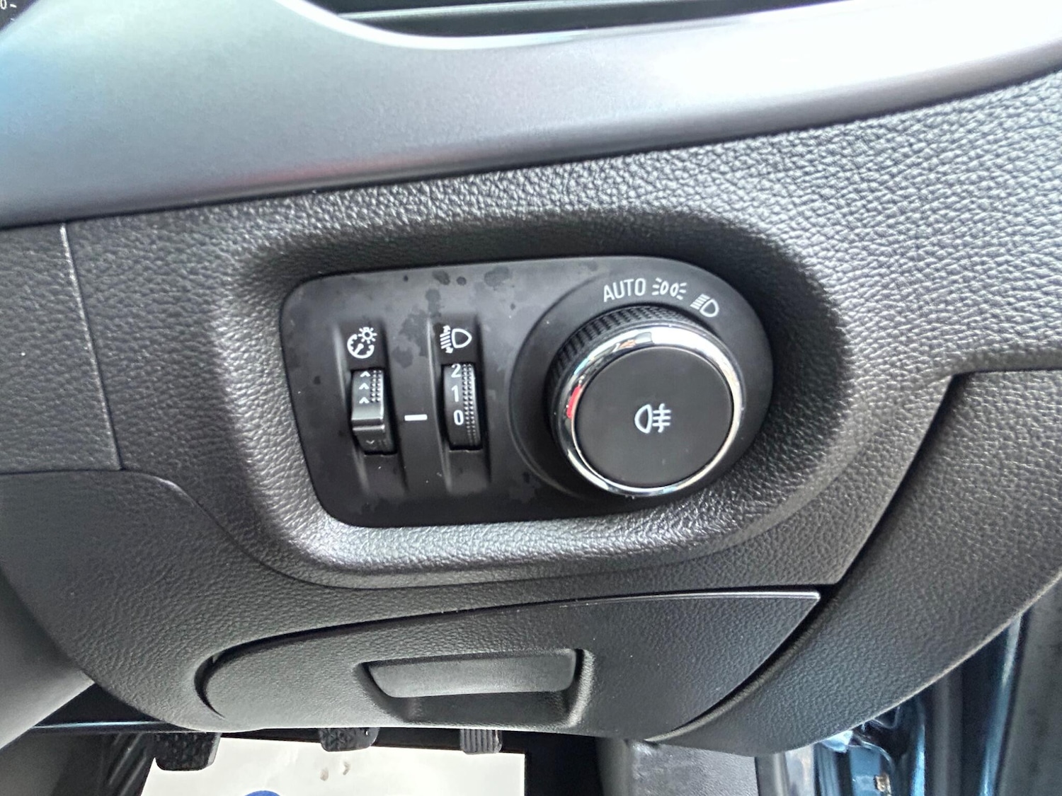 Used Vauxhall Astra 2017 for sale - 76765611: Photo 28