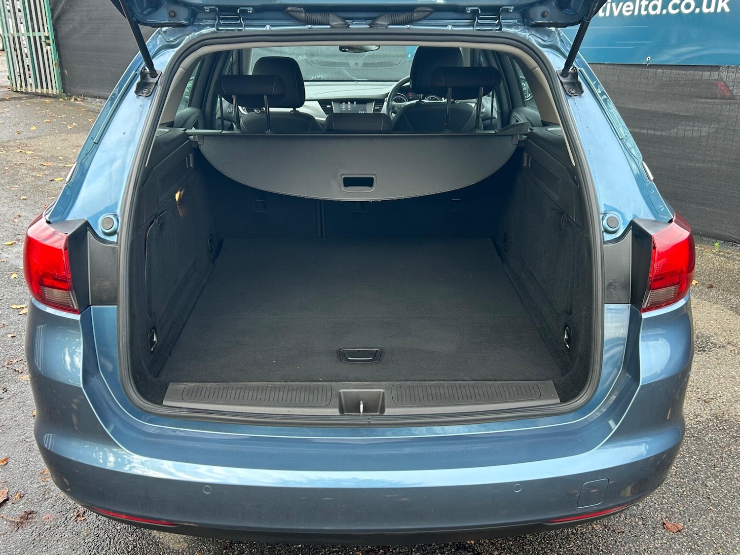 Used Vauxhall Astra 2017 for sale - 76765611: Photo 41