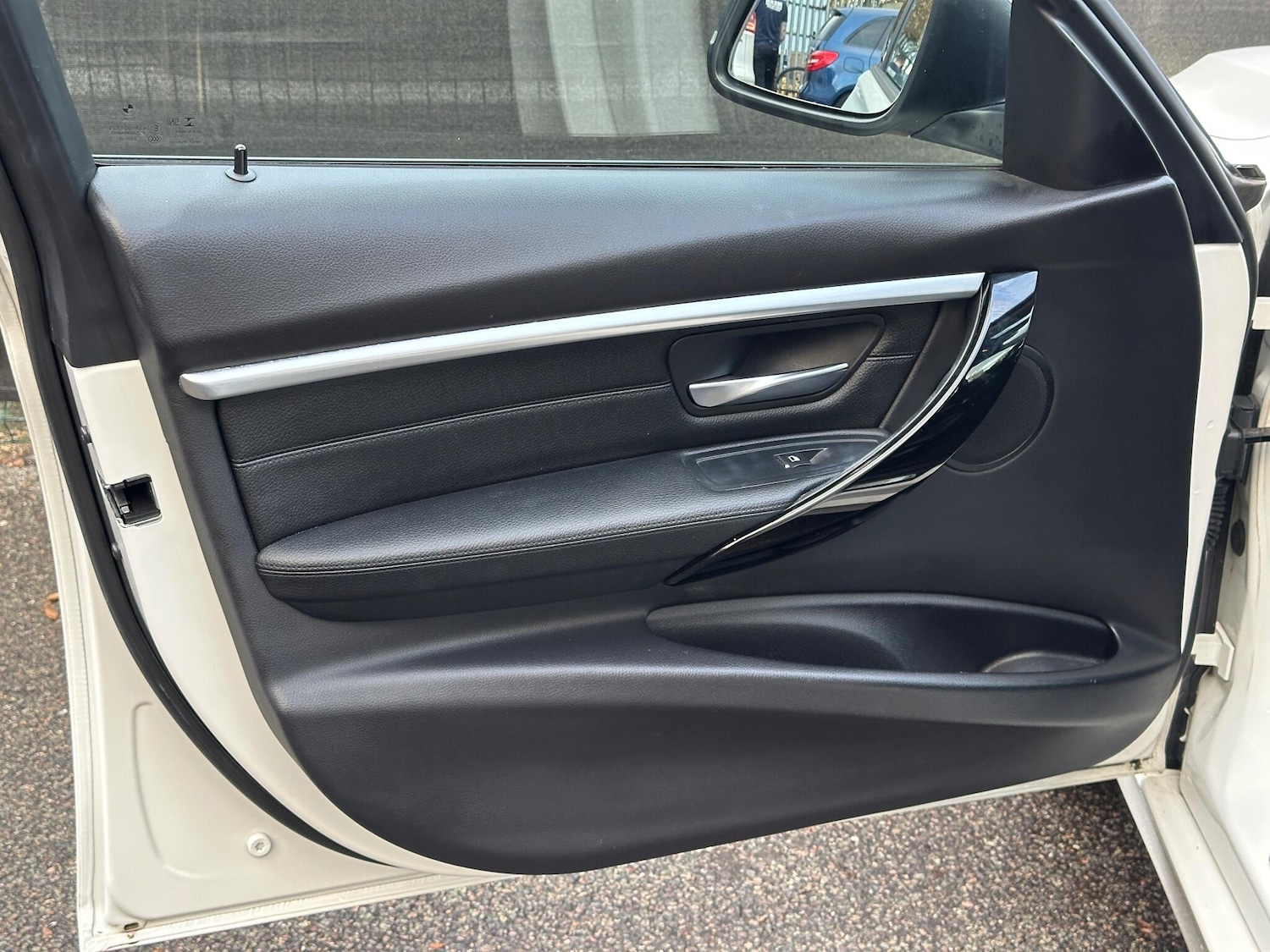 Used BMW 3 Series 2018 for sale - 77074119: Photo 32