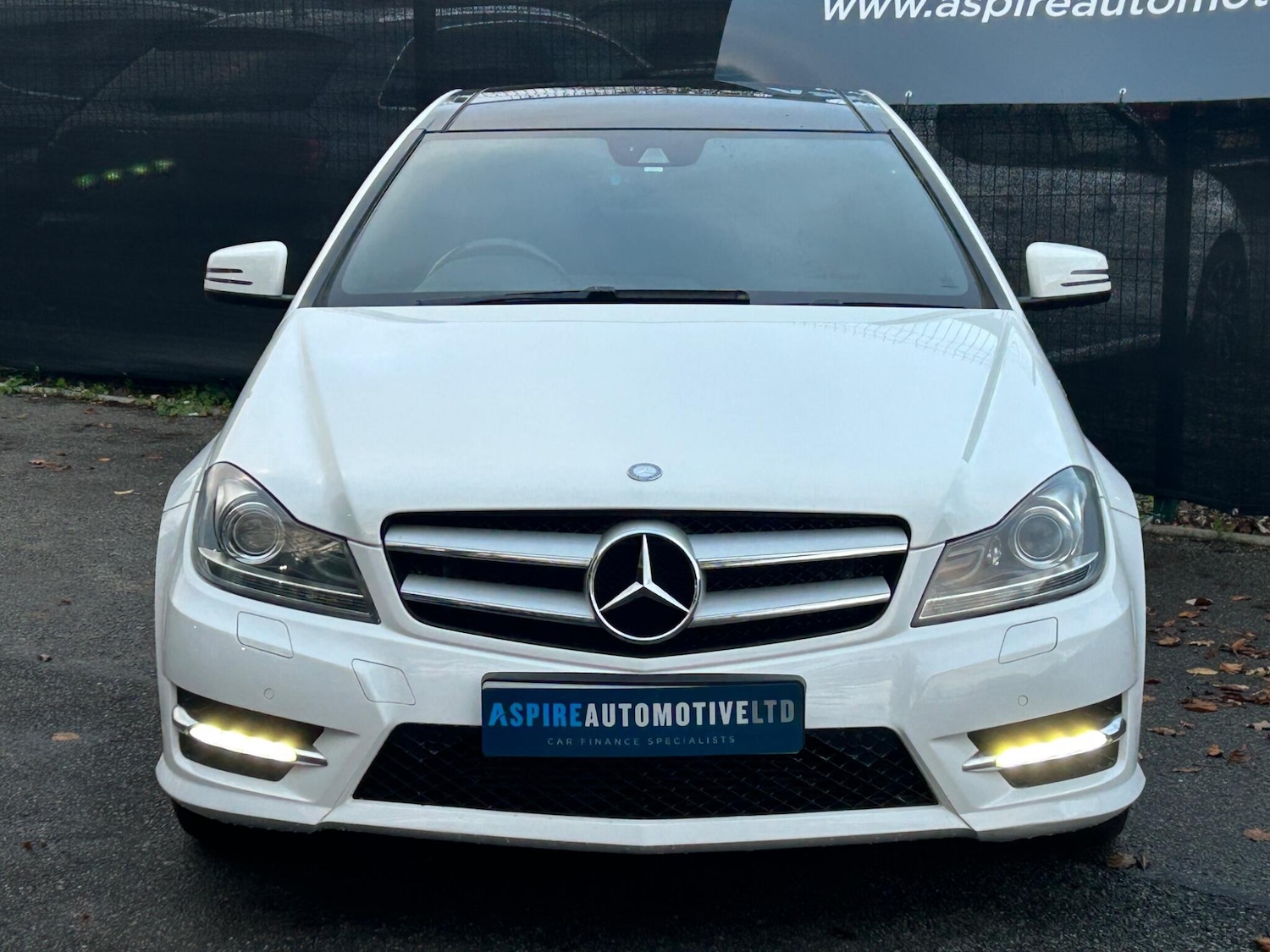 Used Mercedes-Benz C Class 2013 for sale - 76619696: Photo 2