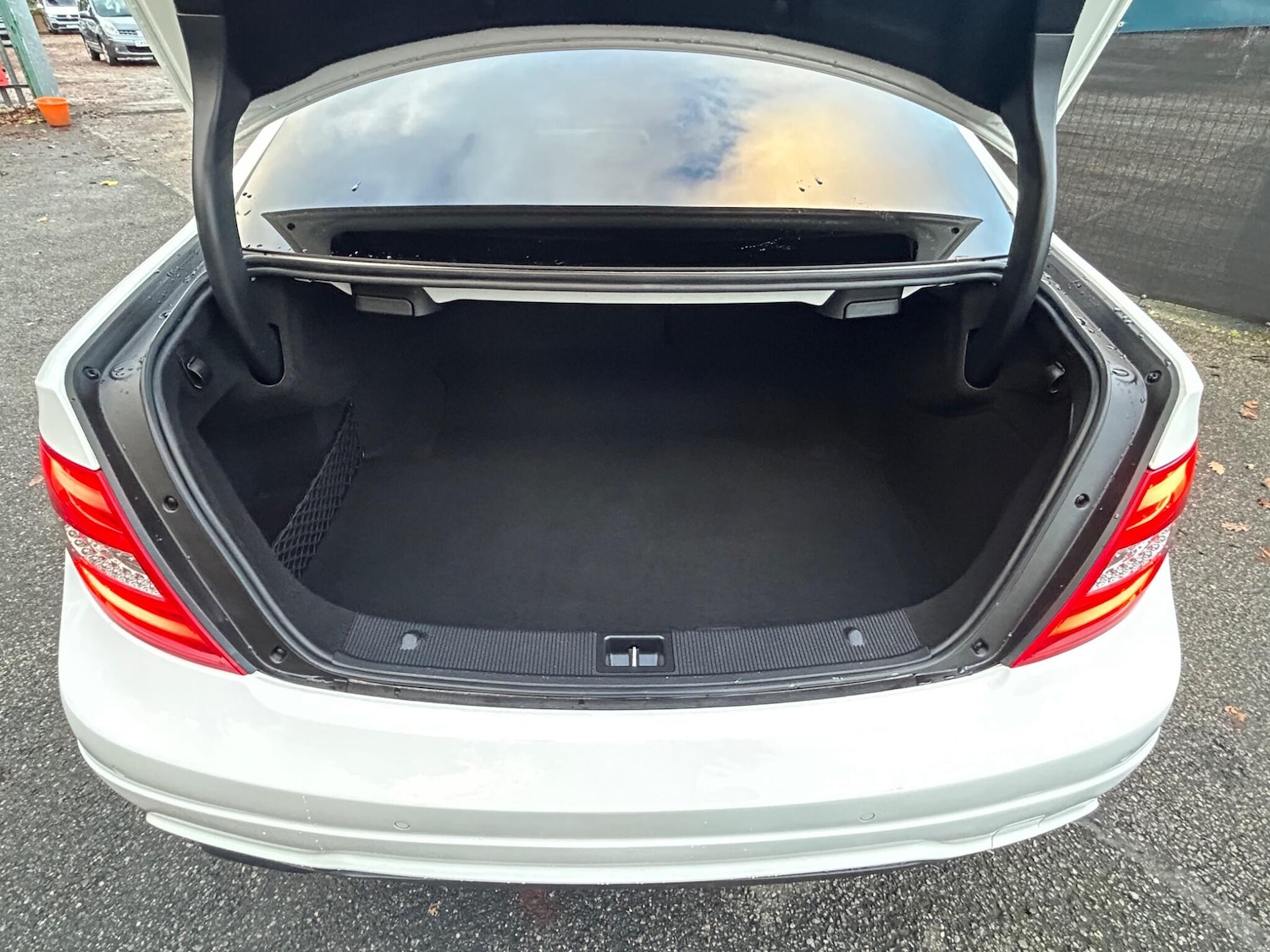 Used Mercedes-Benz C Class 2013 for sale - 76619696: Photo 41