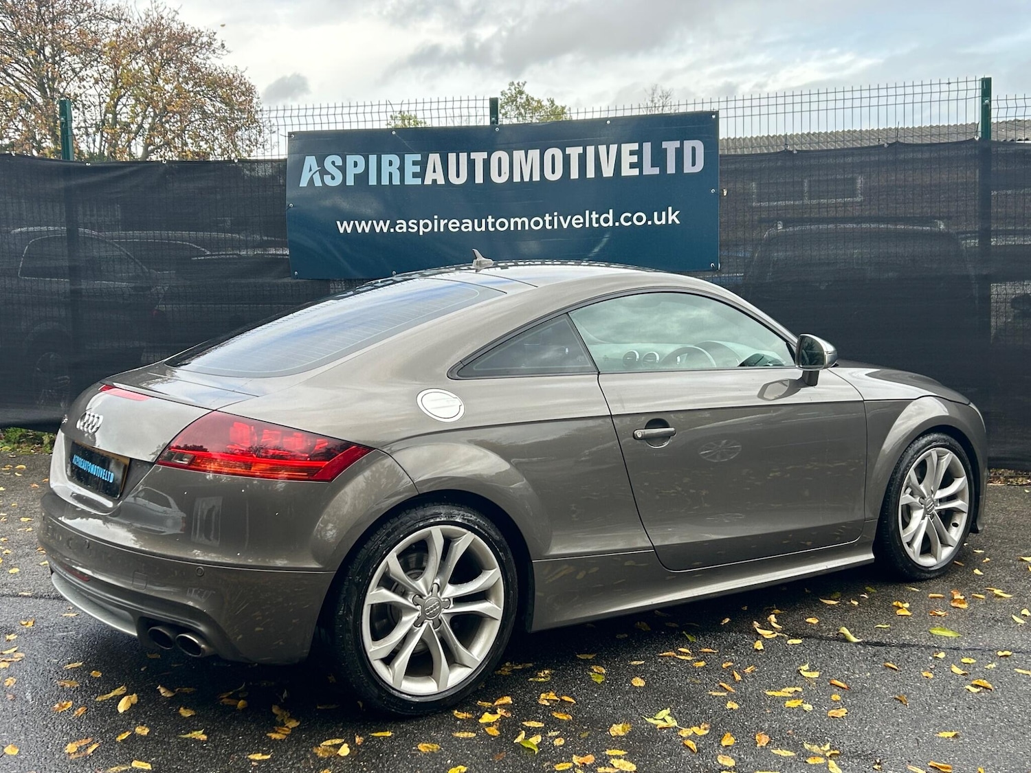Used Audi TT 2011 for sale - 76702231: Photo 10