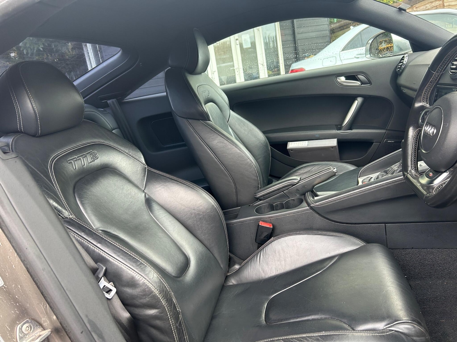 Used Audi TT 2011 for sale - 76702231: Photo 11