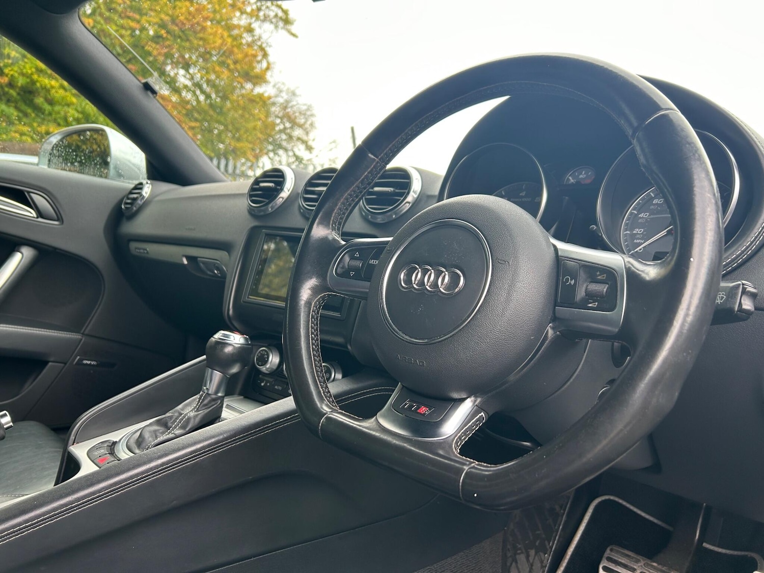 Used Audi TT 2011 for sale - 76702231: Photo 17