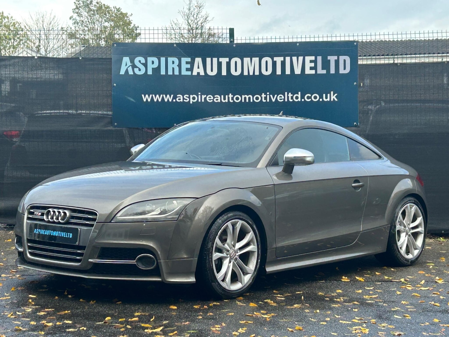 Used Audi TT 2011 for sale - 76702231: Photo 3