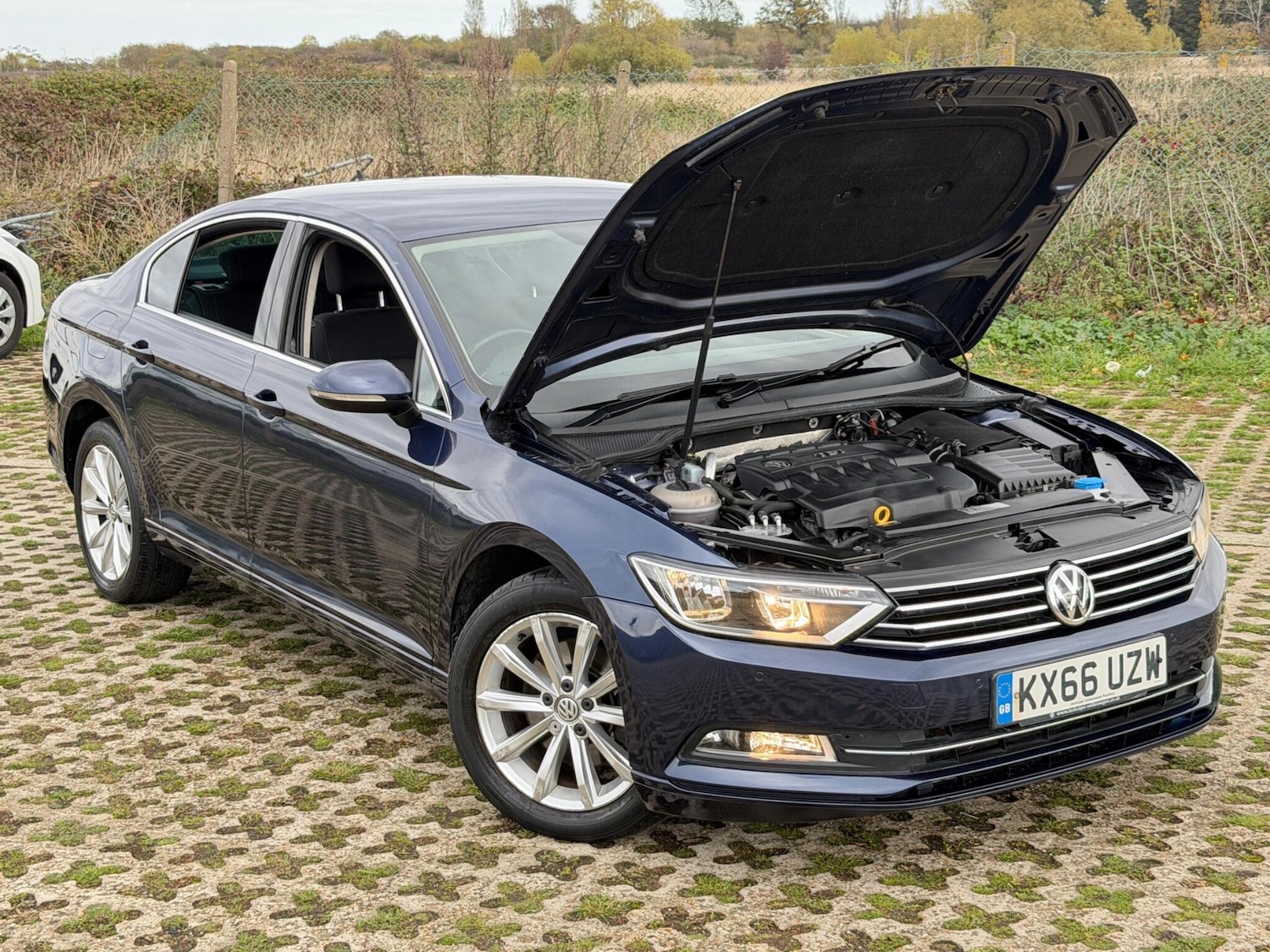 Used Volkswagen Passat 2016 for sale - 76433151: Photo 12