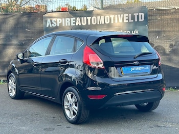 Used Ford Fiesta 2016 for sale - 77754222: Photo