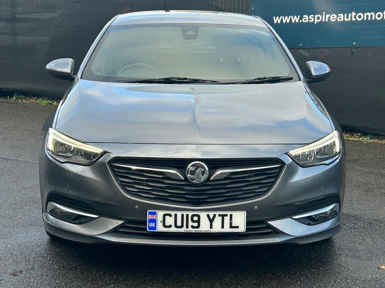 Used Vauxhall Insignia 2019 for sale - 77215390: Photo 2