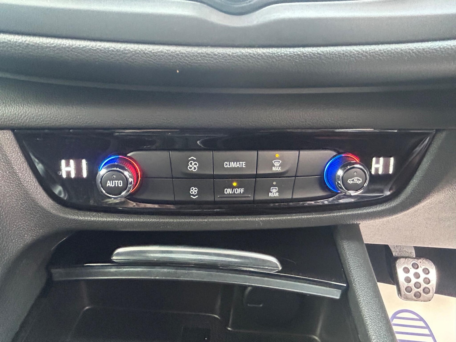 Used Vauxhall Insignia 2019 for sale - 77215390: Photo 28