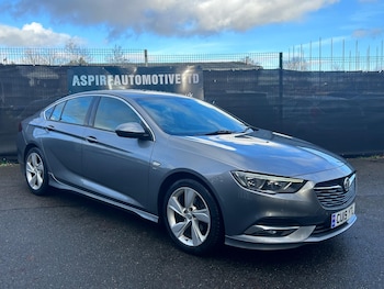 Used Vauxhall Insignia 2019 for sale - 77215390: Photo
