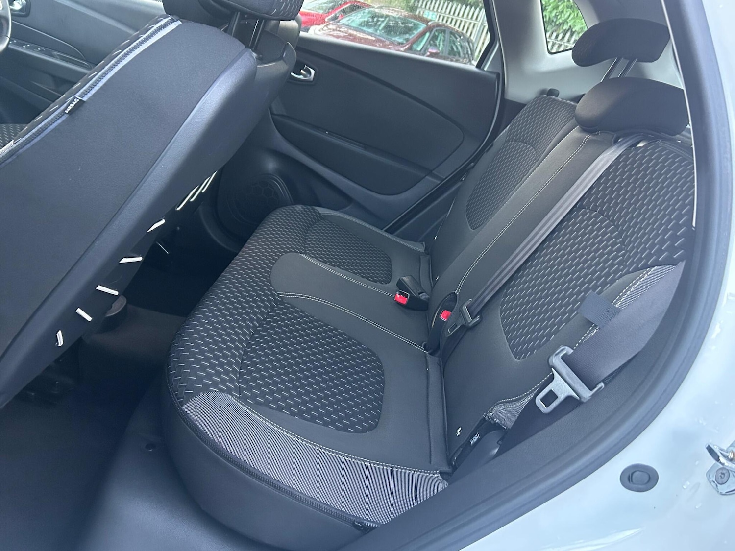 Used Renault Captur 2018 for sale - 76991847: Photo 18