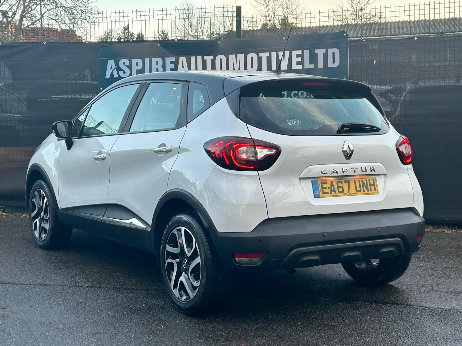 Used Renault Captur 2018 for sale - 76991847: Photo 4