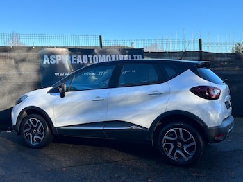 Used Renault Captur 2018 for sale - 76991847: Photo