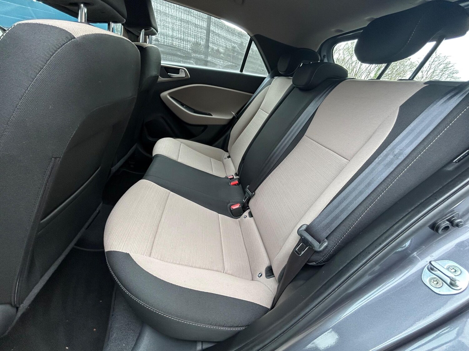 Used Hyundai i20 2015 for sale - 77455373: Photo 21