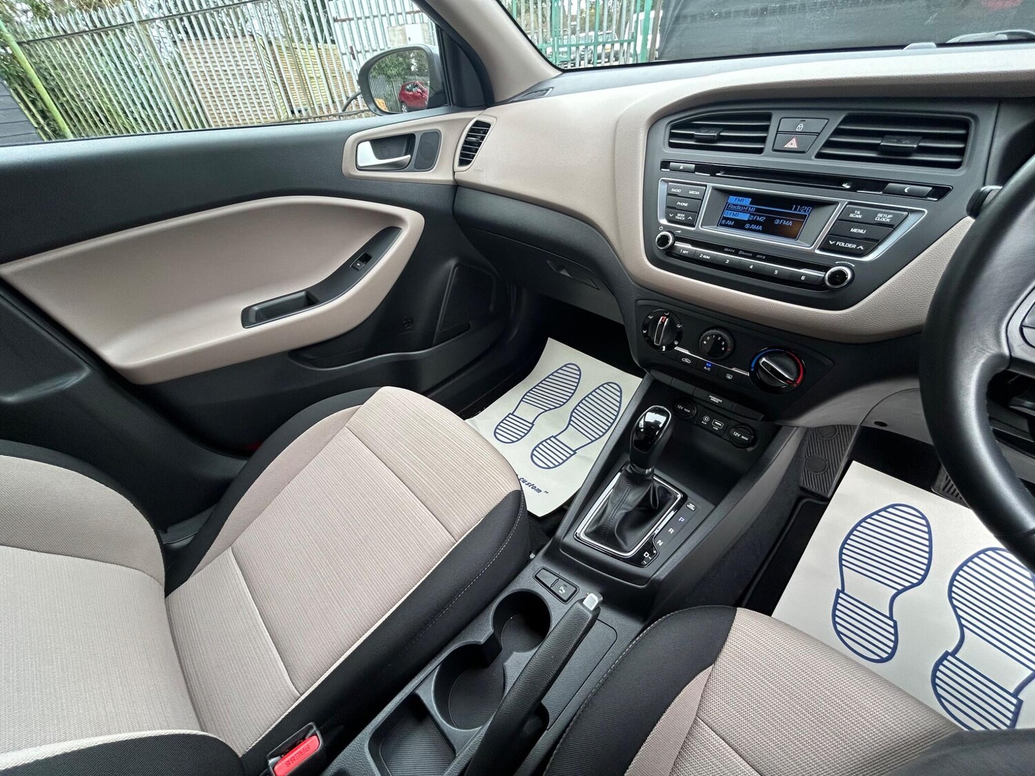 Used Hyundai i20 2015 for sale - 77455373: Photo 25