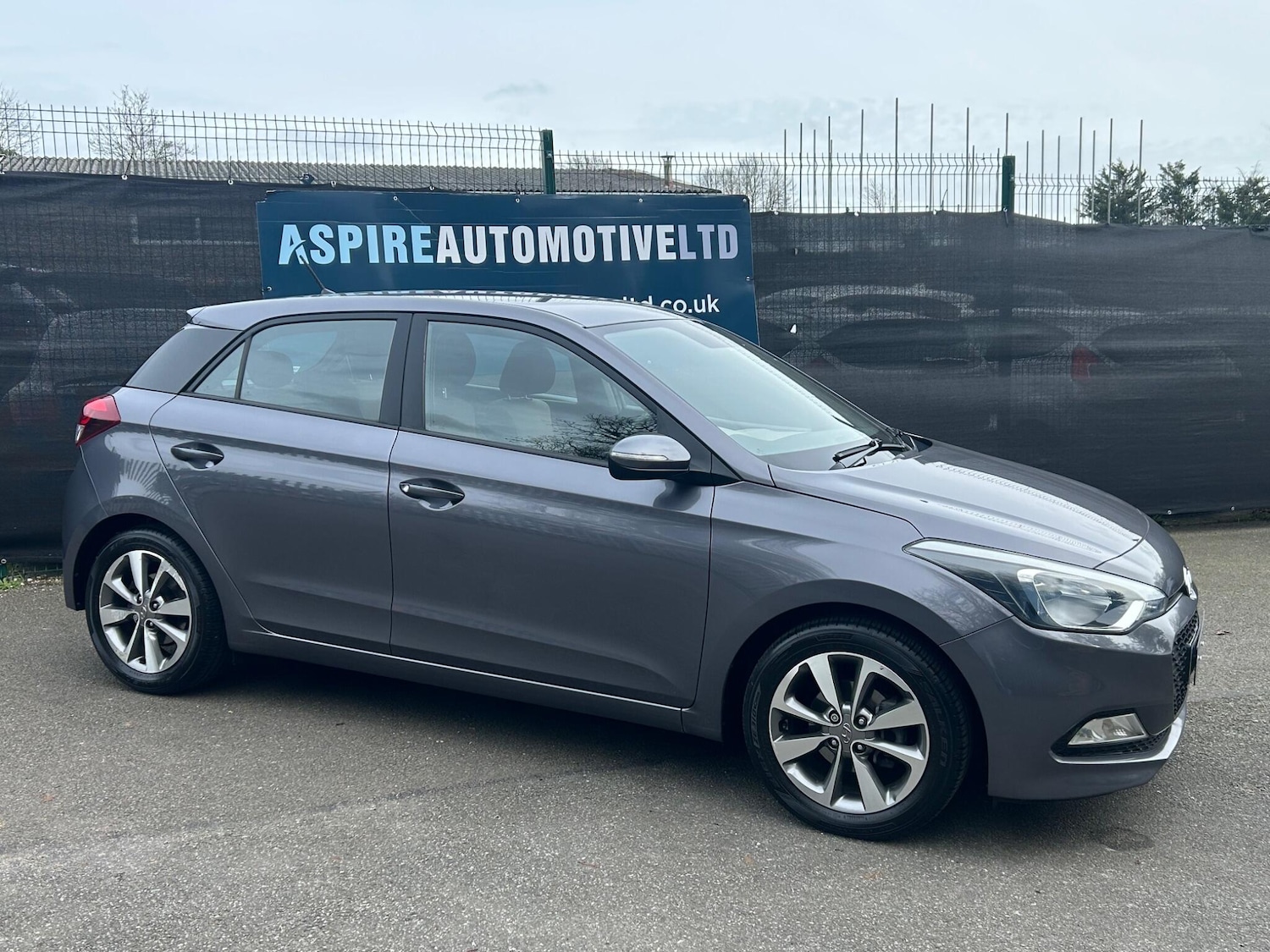 Used Hyundai i20 2015 for sale - 77455373: Photo 7