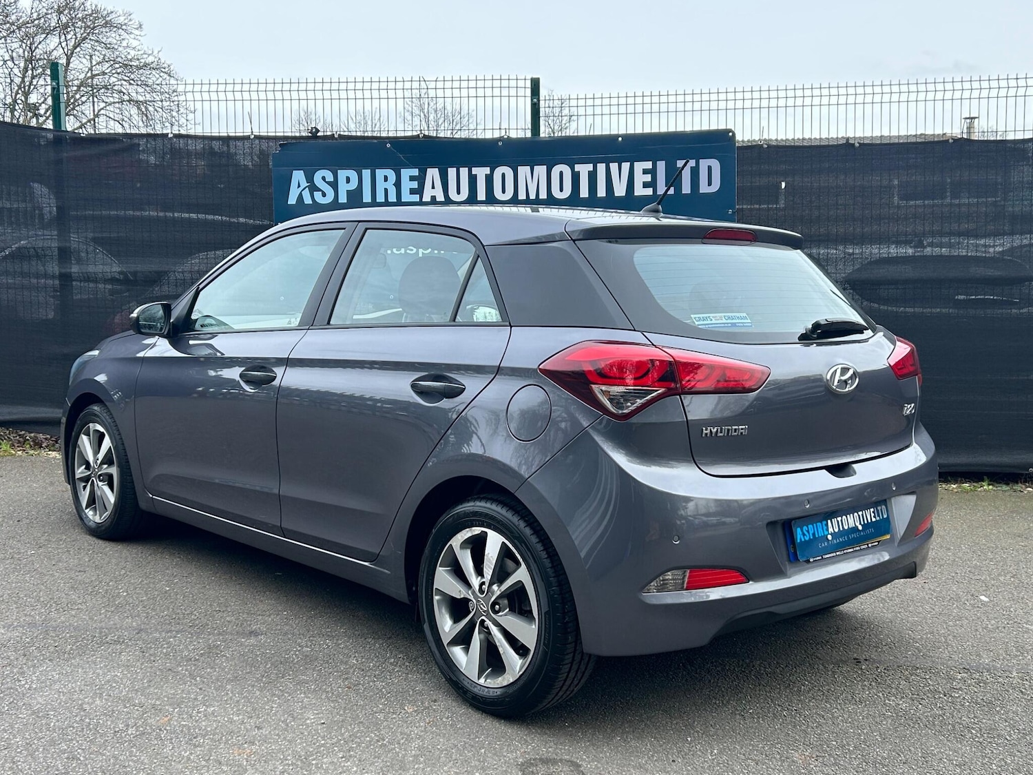 Used Hyundai i20 2015 for sale - 77455373: Photo 8