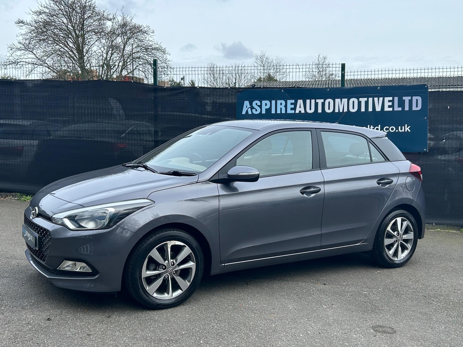 Used Hyundai i20 2015 for sale - 77455373: Photo 9