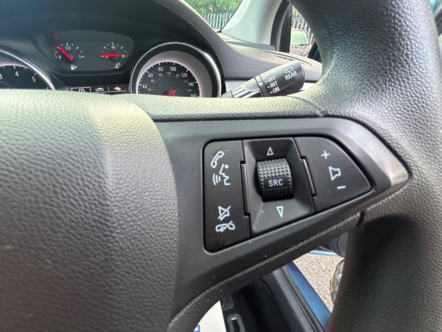 Used Vauxhall Astra 2017 for sale - 77510805: Photo 25